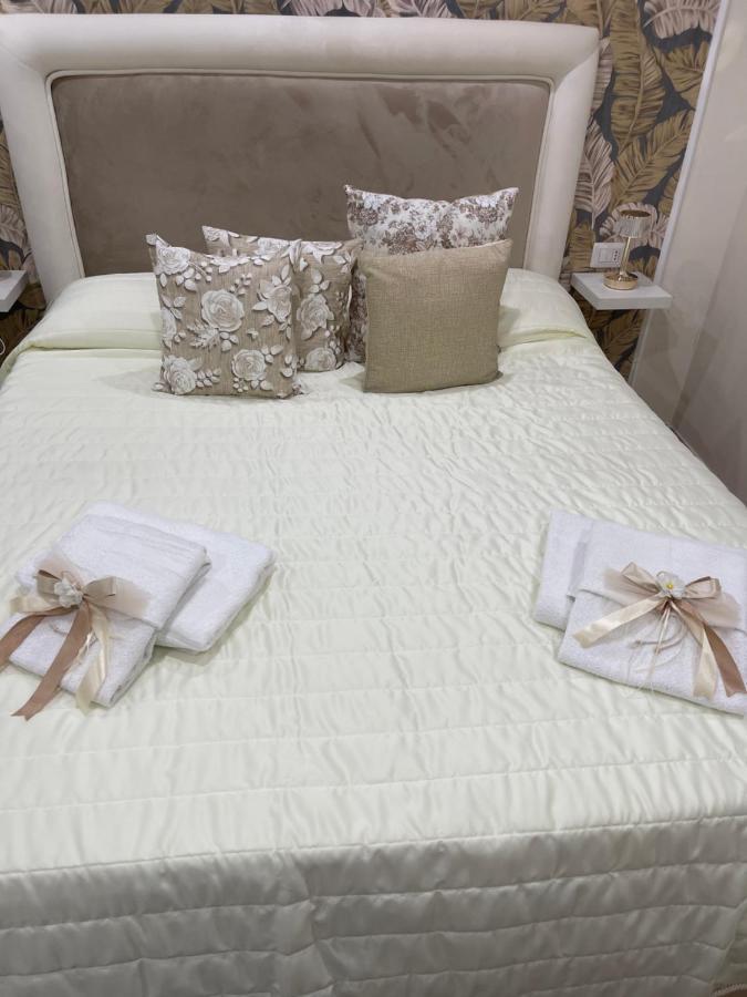 La Dimora Dei Sogni Sedil Capuano Home Suite Naples Luaran gambar