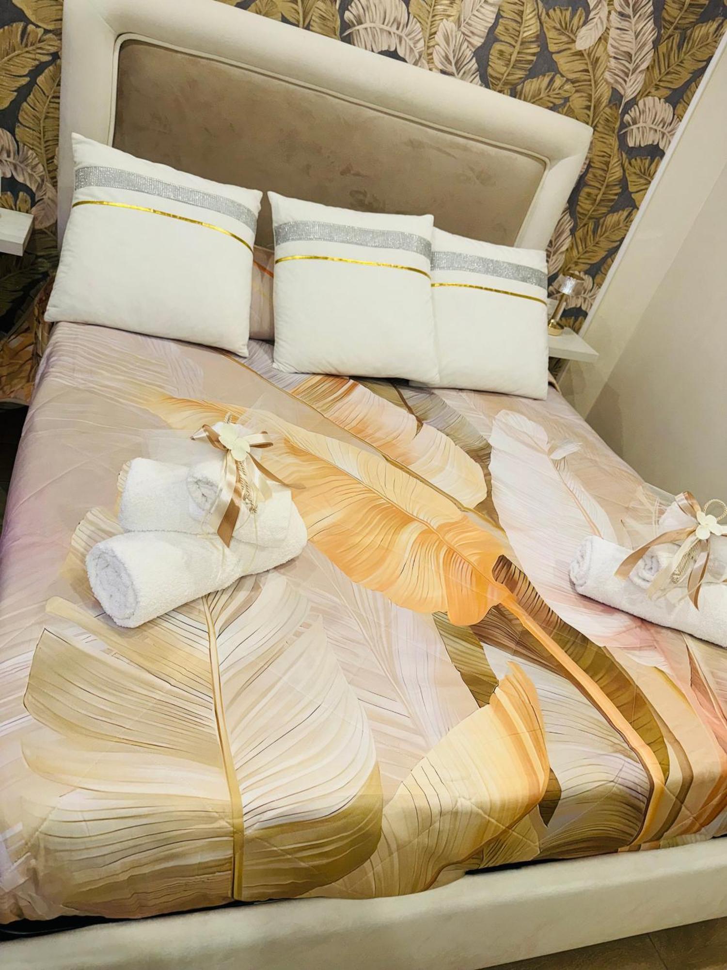 La Dimora Dei Sogni Sedil Capuano Home Suite Naples Luaran gambar