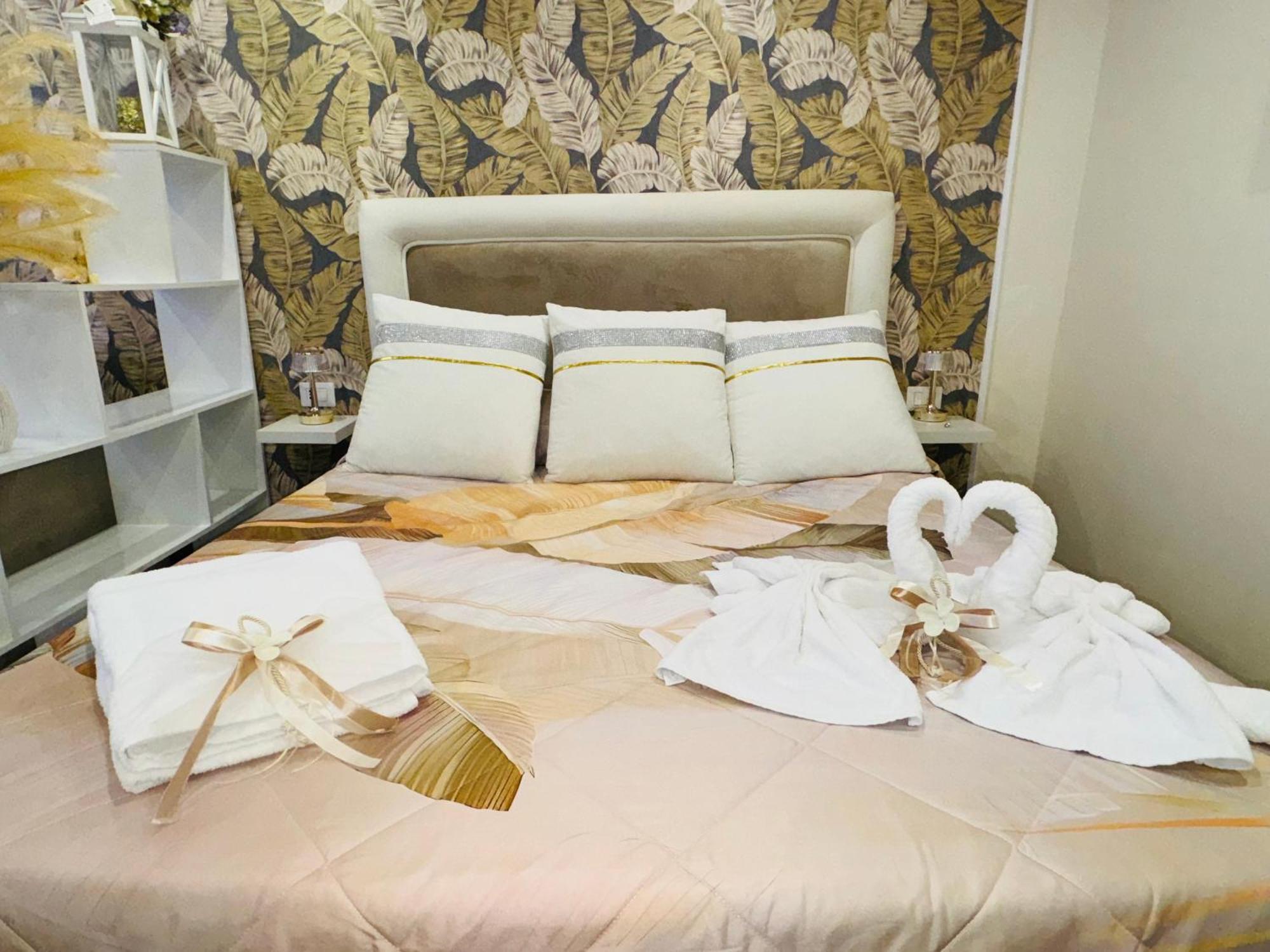 La Dimora Dei Sogni Sedil Capuano Home Suite Naples Luaran gambar